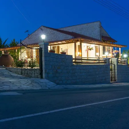 Σπίτι διακοπών Kreouzos Stone House Κακοπετριά